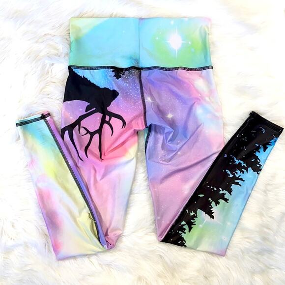 teeki • Nortern Lights Skinny “Hot Pants” Yoga Leggings - Picture 7 of 14